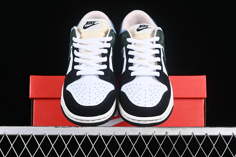 All categories Nk SB Dunk Series Nk SB Dunk Low low-top sneakers Otomo Katsuhiro x Nk SB Dunk Low "Steamboy OST" Otomo Katsuhiro co-branded double hook SB low-top sports and leisure sneakers CT2552-897